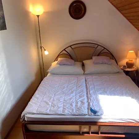 Anna Ueduelohaz Balatonberény